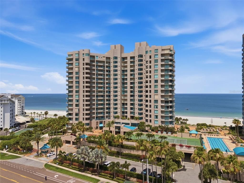 1560 GULF BOULEVARD UNIT 706 CLEARWATER BEACH, FL 33767
