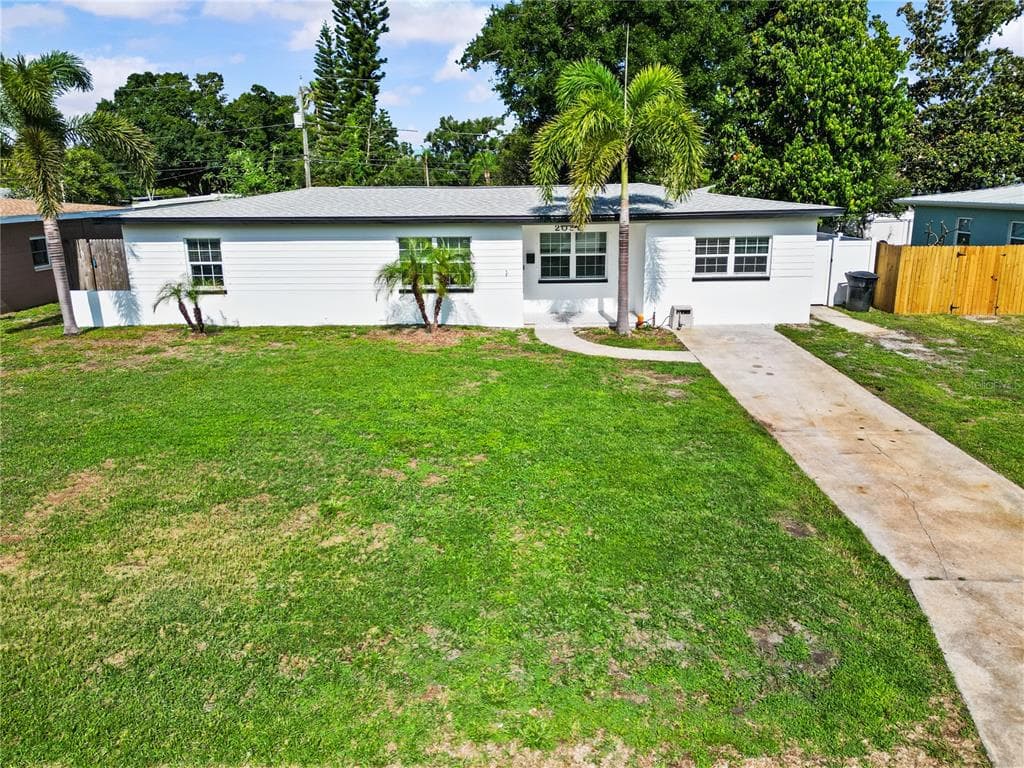 2090 75TH STREET N ST PETERSBURG, FL 33710