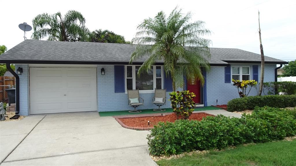 5915 63RD AVENUE N PINELLAS PARK, FL 33781
