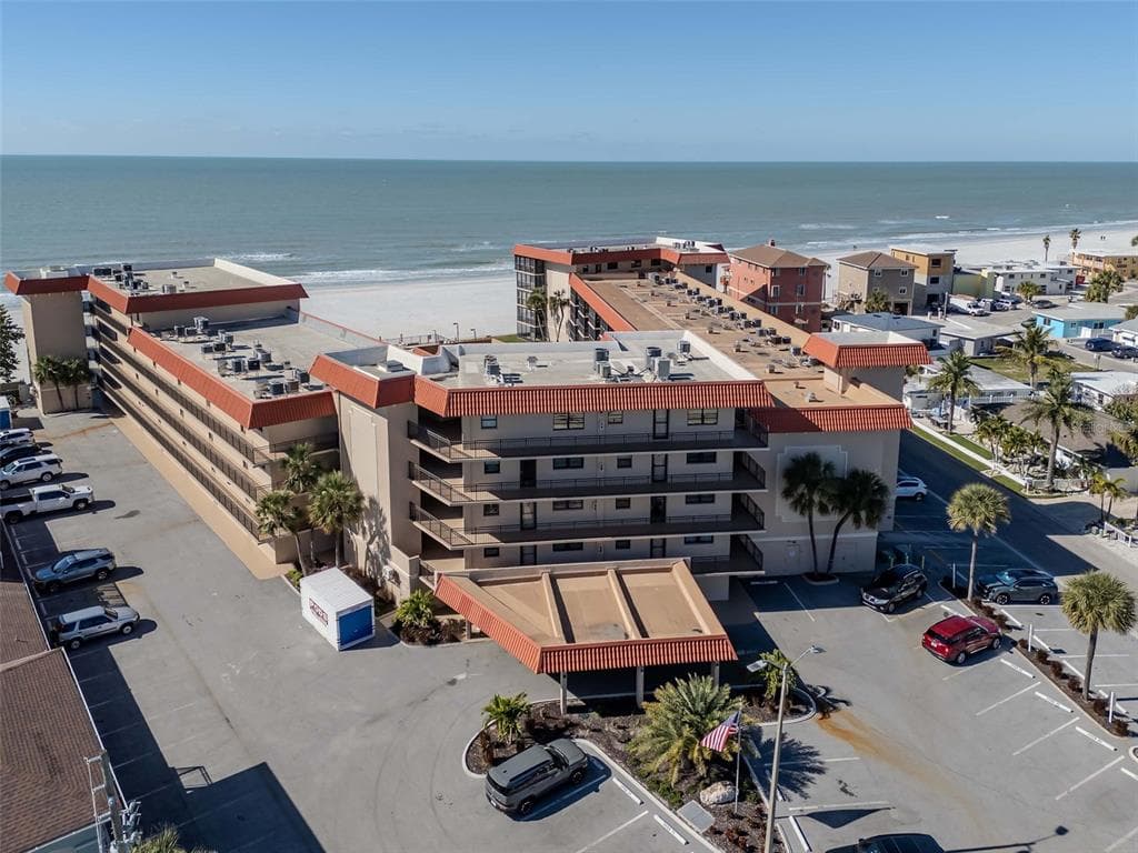 17580 GULF BOULEVARD UNIT 403 REDINGTON SHORES, FL 33708