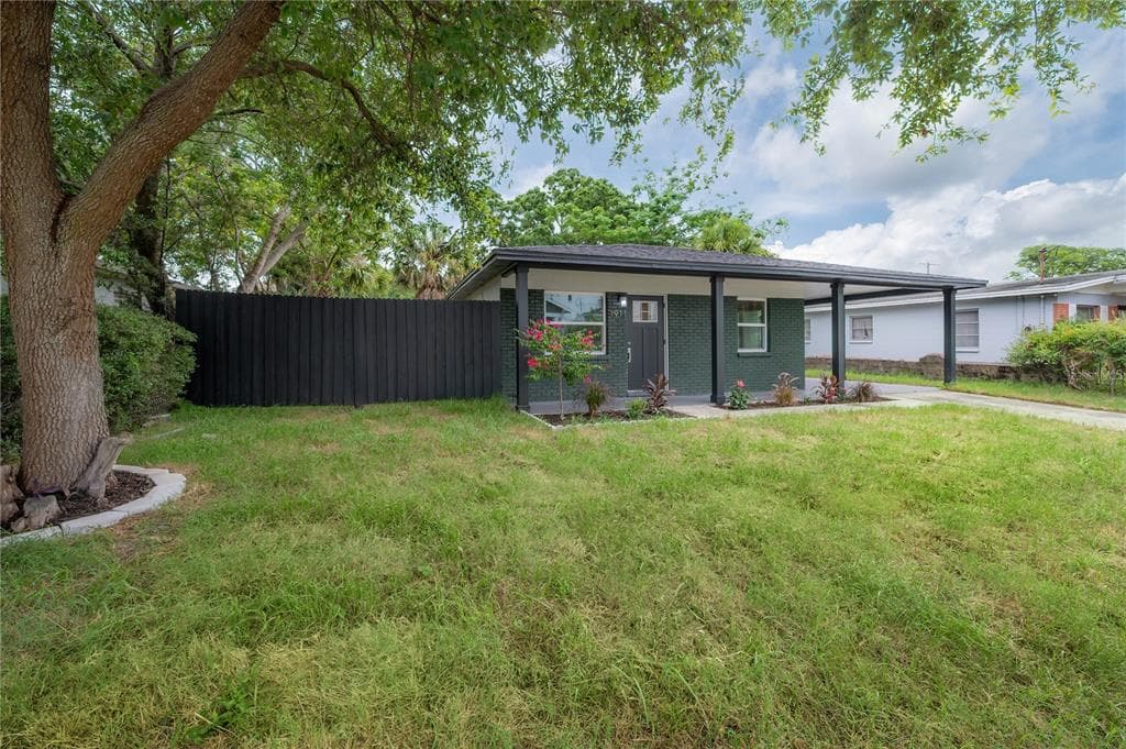1911 W CHERRY STREET TAMPA, FL 33607