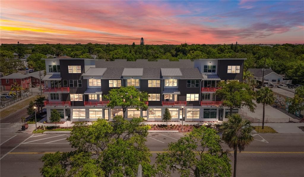 17 29TH STREET N Lot 8 ST PETERSBURG, FL 33713