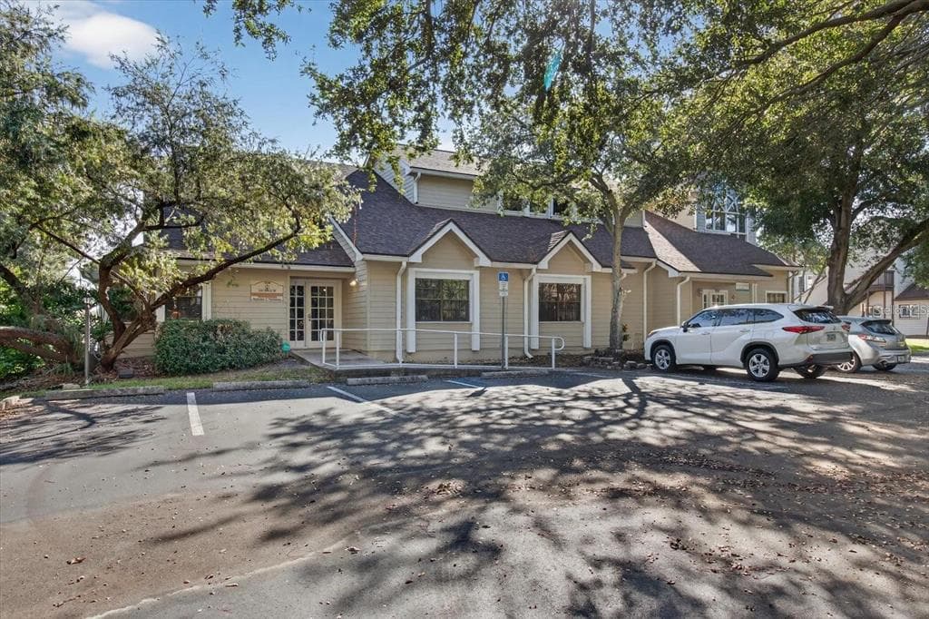 10225 ULMERTON ROAD UNIT 12B LARGO, FL 33771
