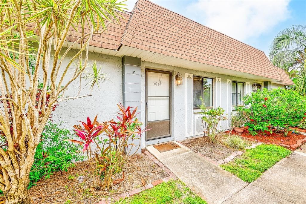 5045 70TH PLACE N UNIT 5045 PINELLAS PARK, FL 33781