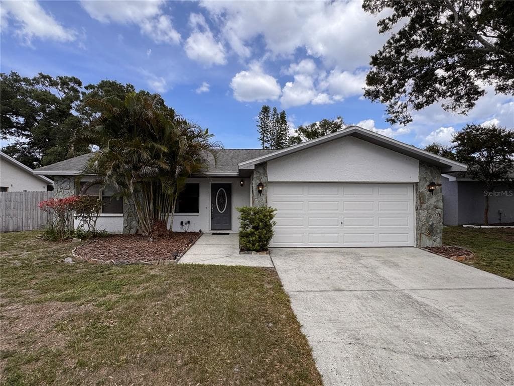 9289 92ND WAY SEMINOLE, FL 33777