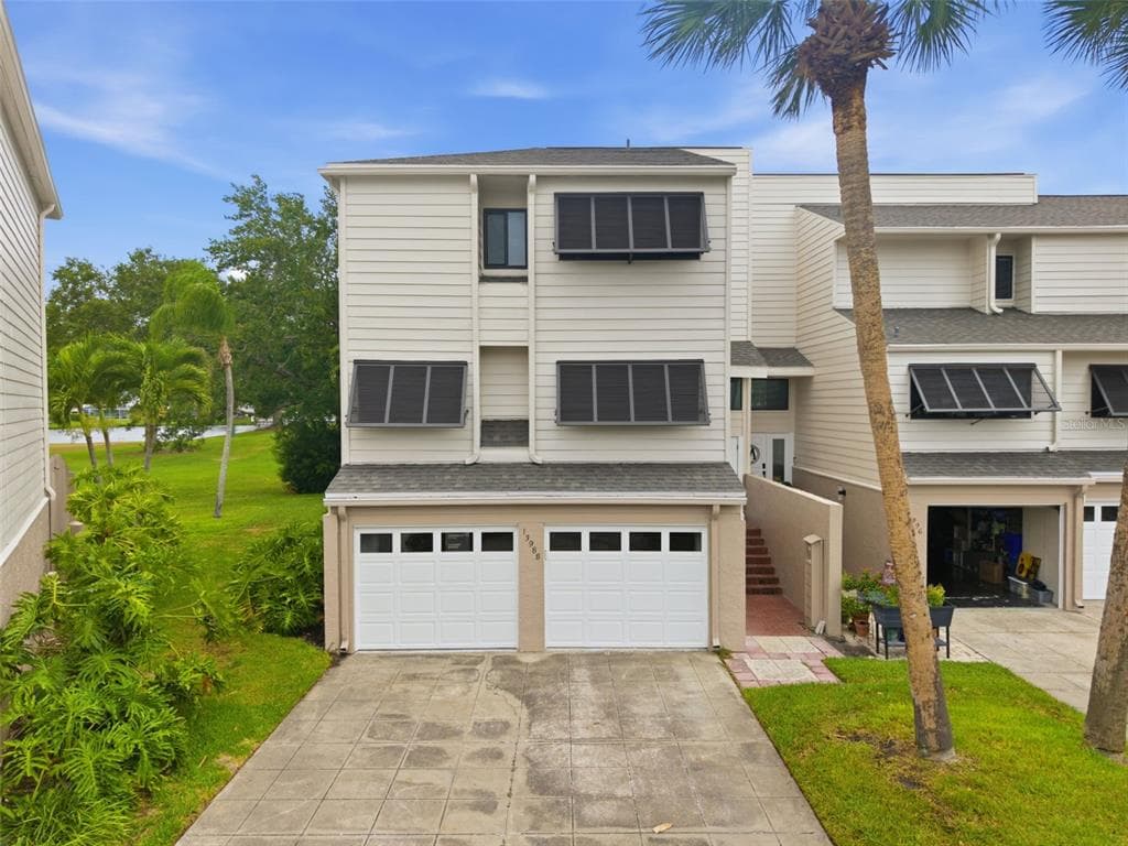 13988 LAKE POINT DRIVE CLEARWATER, FL 33762