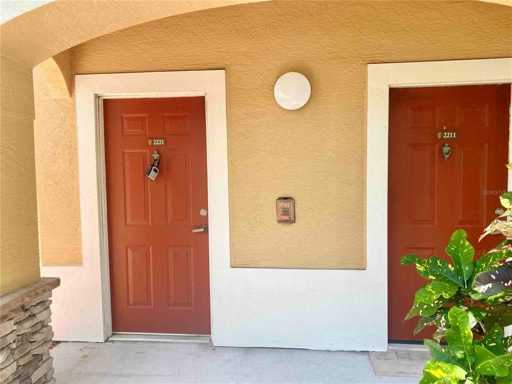 2249 PORTOFINO PLACE UNIT 2221 PALM HARBOR, FL 34683