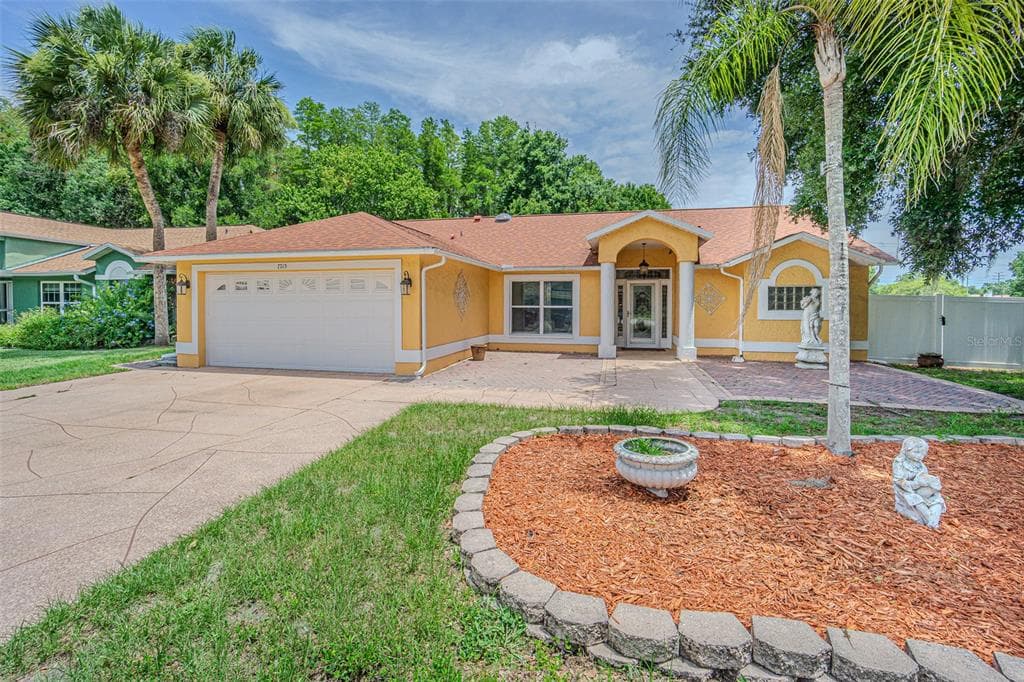 7715 CYPRESS TRACE COURT