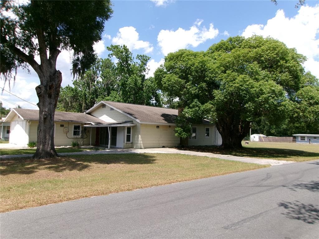 5714 19TH STREET ZEPHYRHILLS, FL 33542