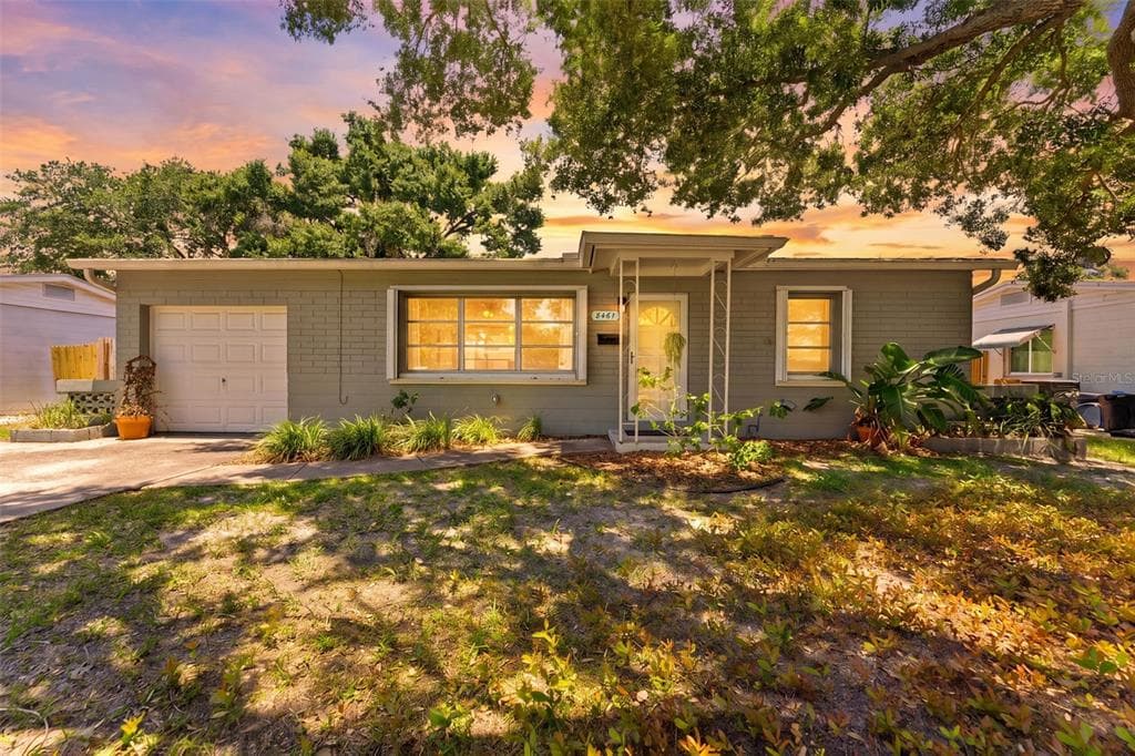 8461 56TH STREET N PINELLAS PARK, FL 33781