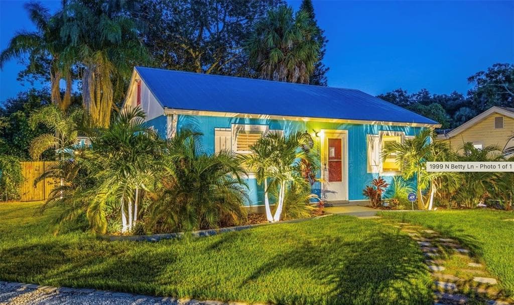 1999 N BETTY LANE CLEARWATER, FL 33755