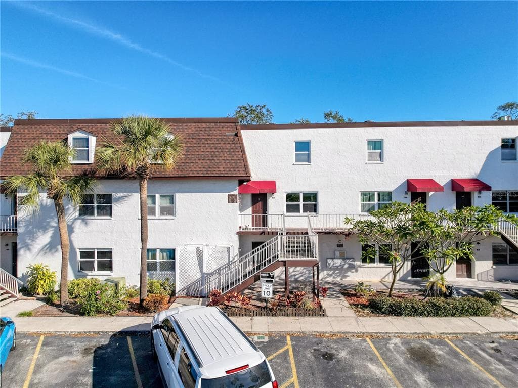 9201 TUDOR DRIVE UNIT C212 TAMPA, FL 33615