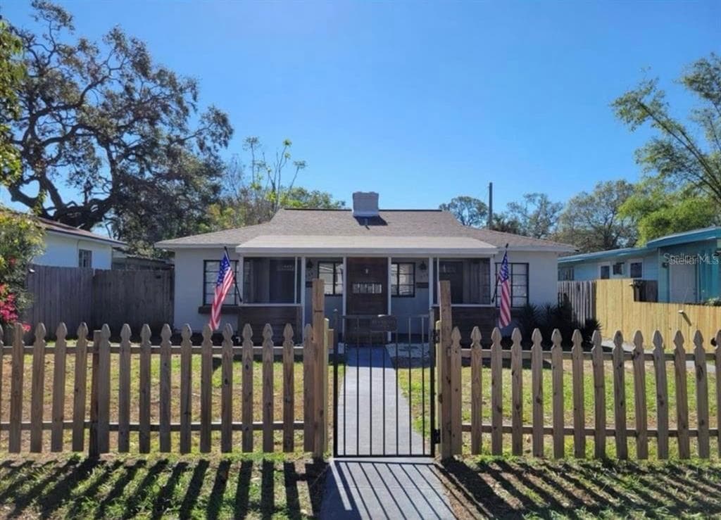 330 20TH AVENUE S ST PETERSBURG, FL 33705