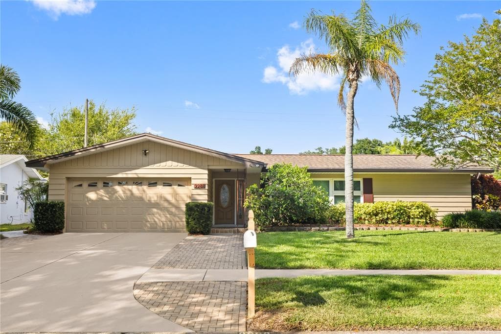 2288 HABERSHAM DRIVE CLEARWATER, FL 33764
