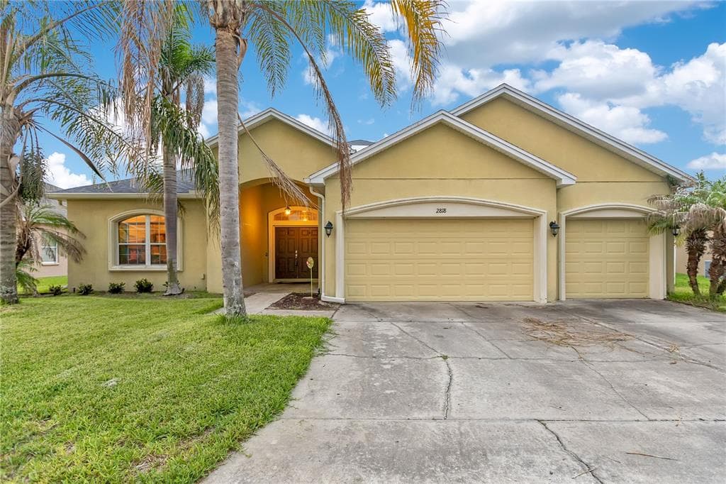 2818 WHITNEY STREET LAKELAND, FL 33813