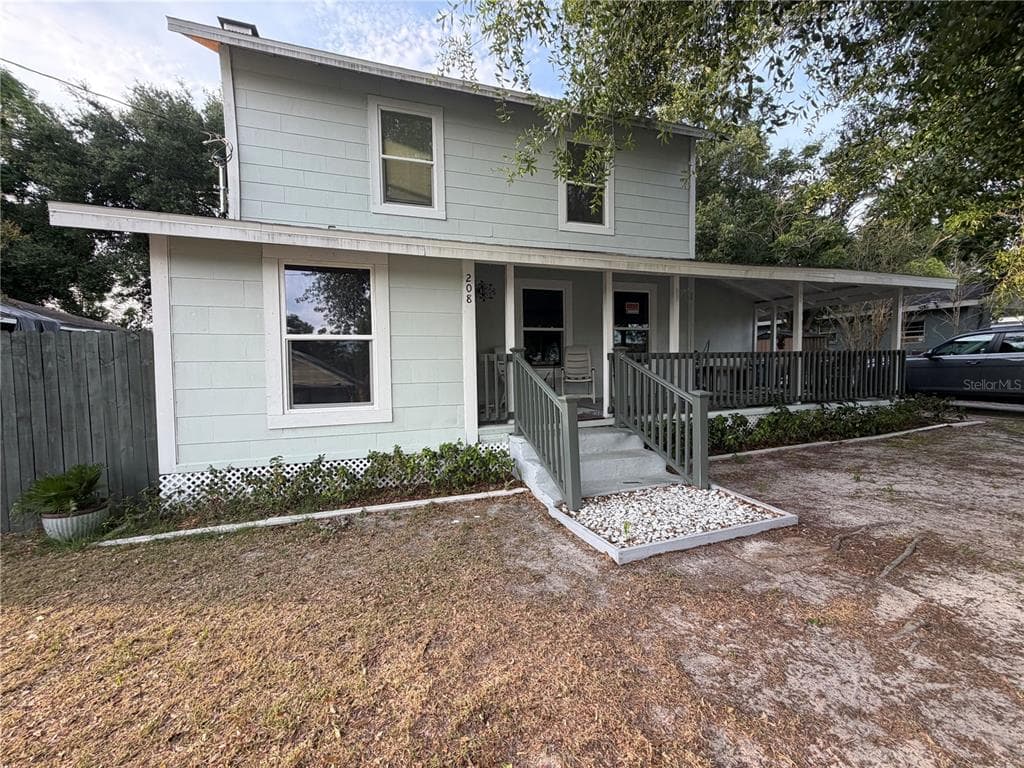 208 WEAVER AVENUE LAKE WALES, FL 33853