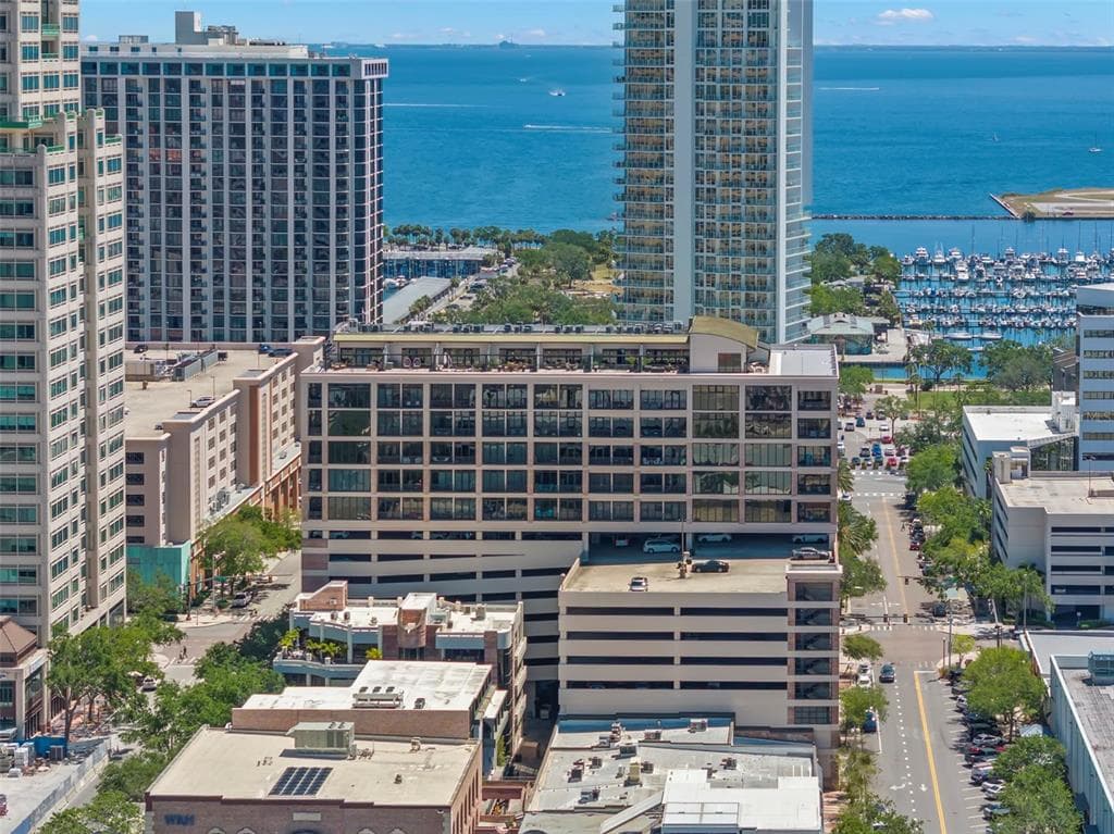175 2ND STREET S UNIT 916 ST PETERSBURG, FL 33701