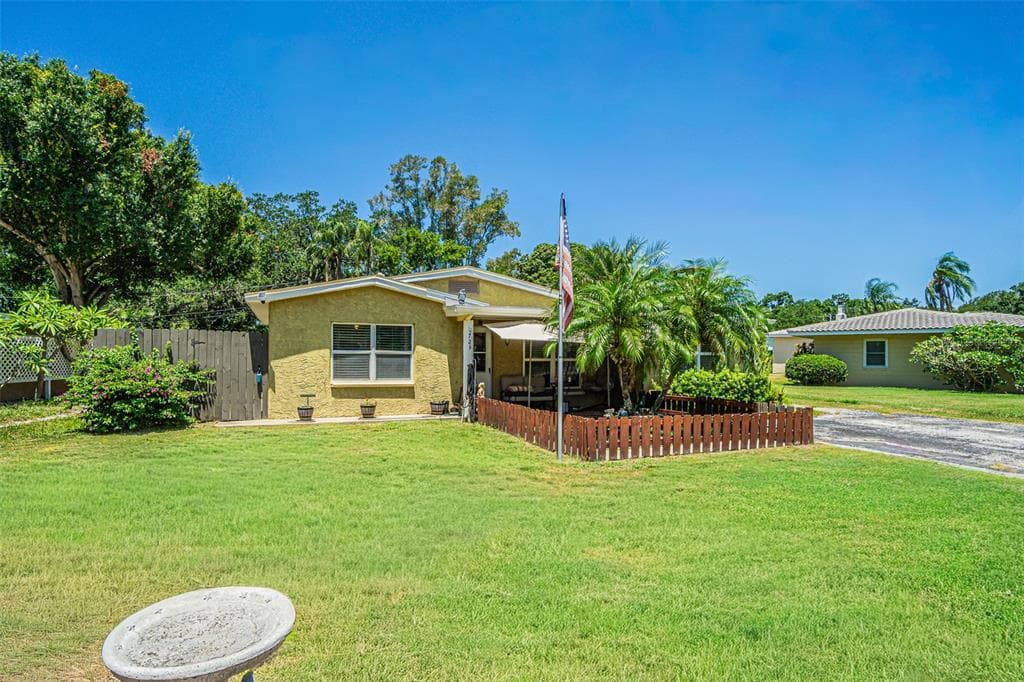 721 OLEANDER WAY S SOUTH PASADENA, FL 33707