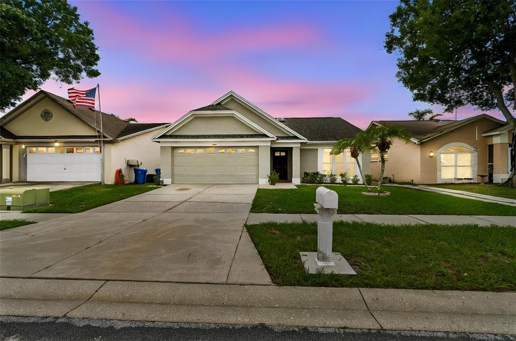10105 SEA SPRAY PLACE TAMPA, FL 33624