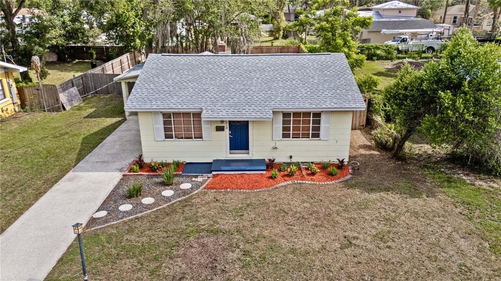 1418 E POWHATAN AVENUE TAMPA, FL 33604