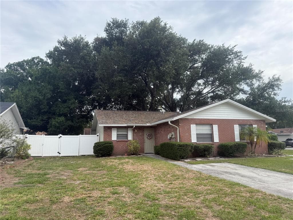 5118 LETITIA COURT TAMPA, FL 33624