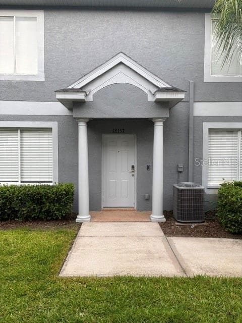 18157 PARADISE POINT DRIVE TAMPA, FL 33647