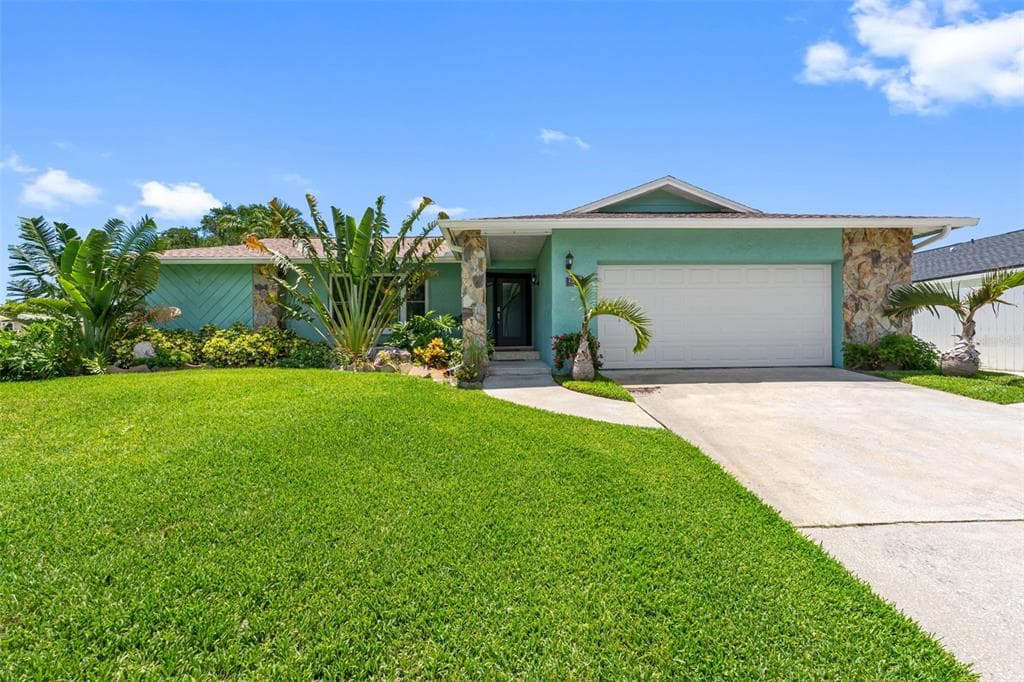 7992 BAYSHORE DRIVE