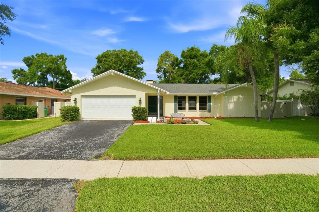 795 HICKORY LANE PALM HARBOR, FL 34683