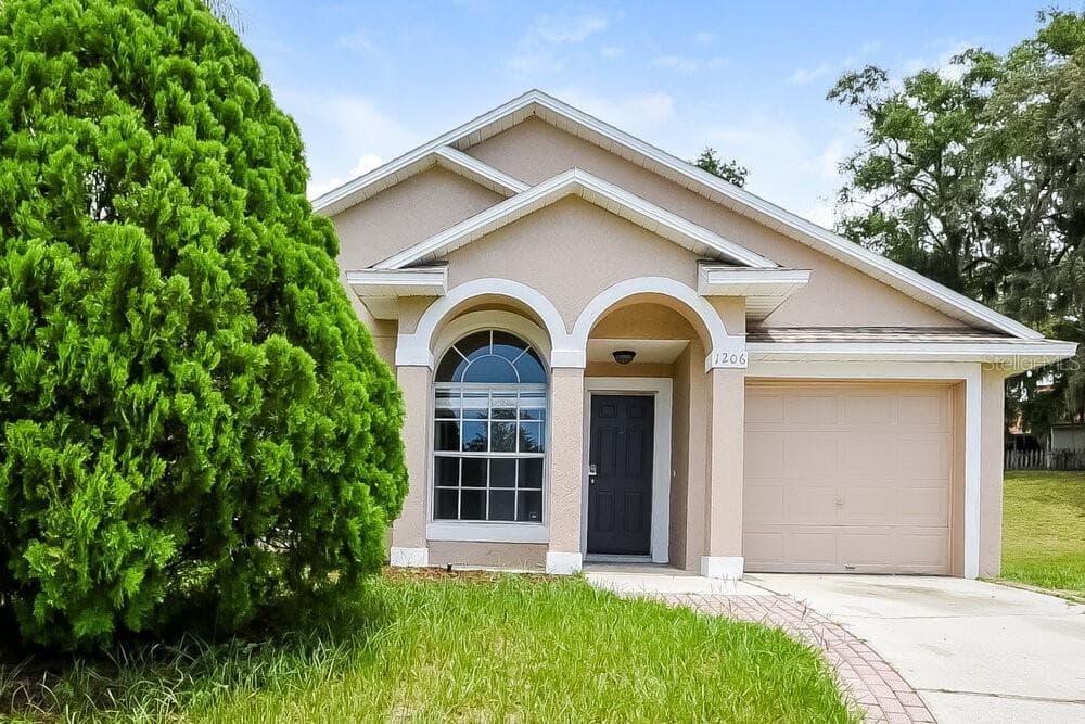 1206 SHEELER HILLS DRIVE APOPKA, FL 32703