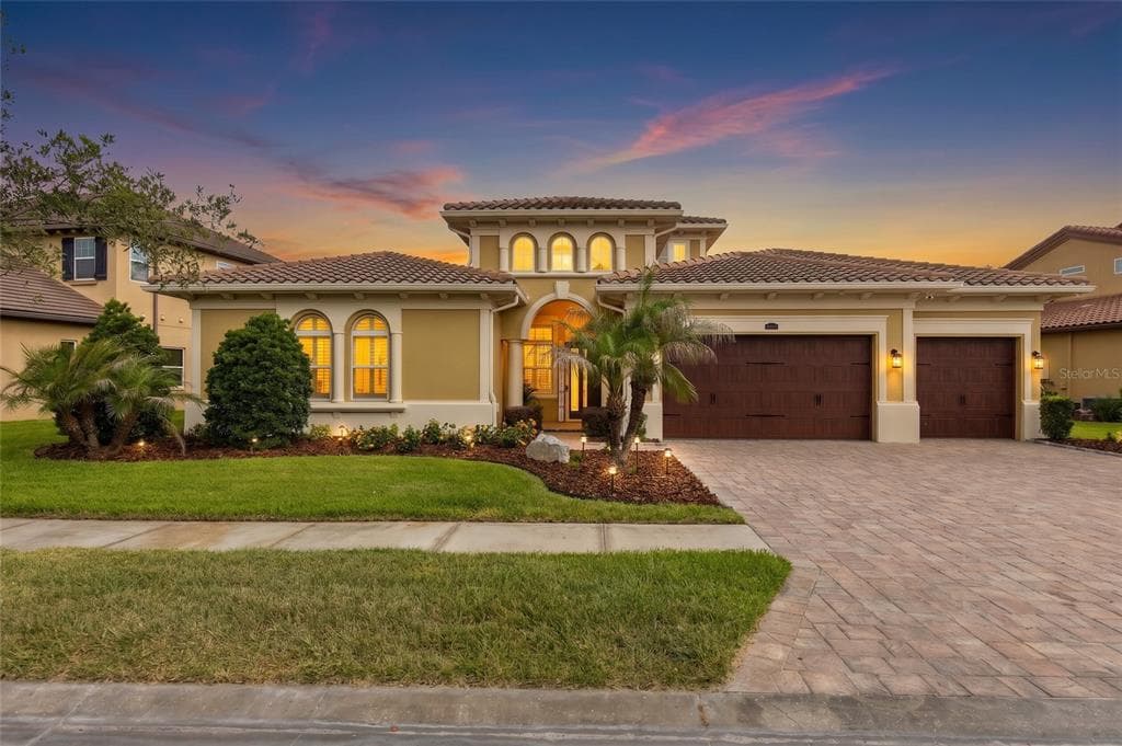 28715 CORBARA PLACE WESLEY CHAPEL, FL 33543