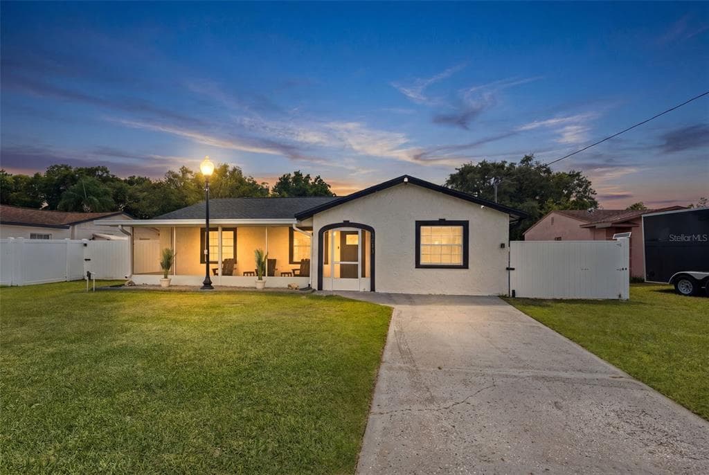 8014 N HABANA AVENUE TAMPA, FL 33614
