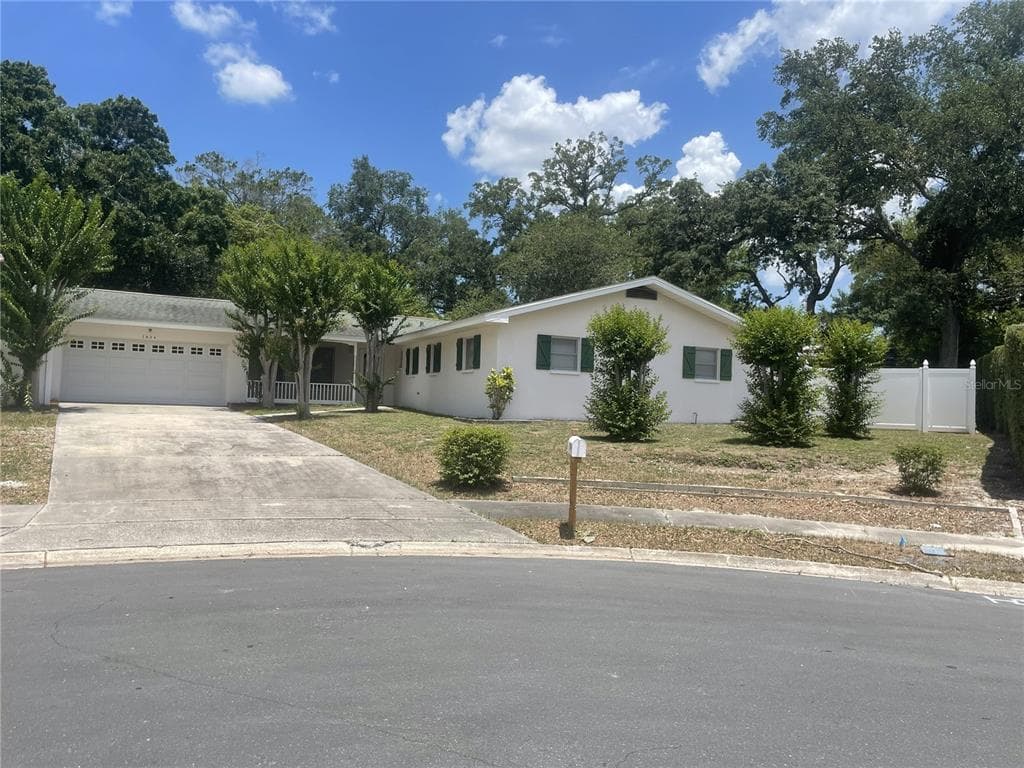 1624 SANDSTONE COURT CLEARWATER, FL 33756