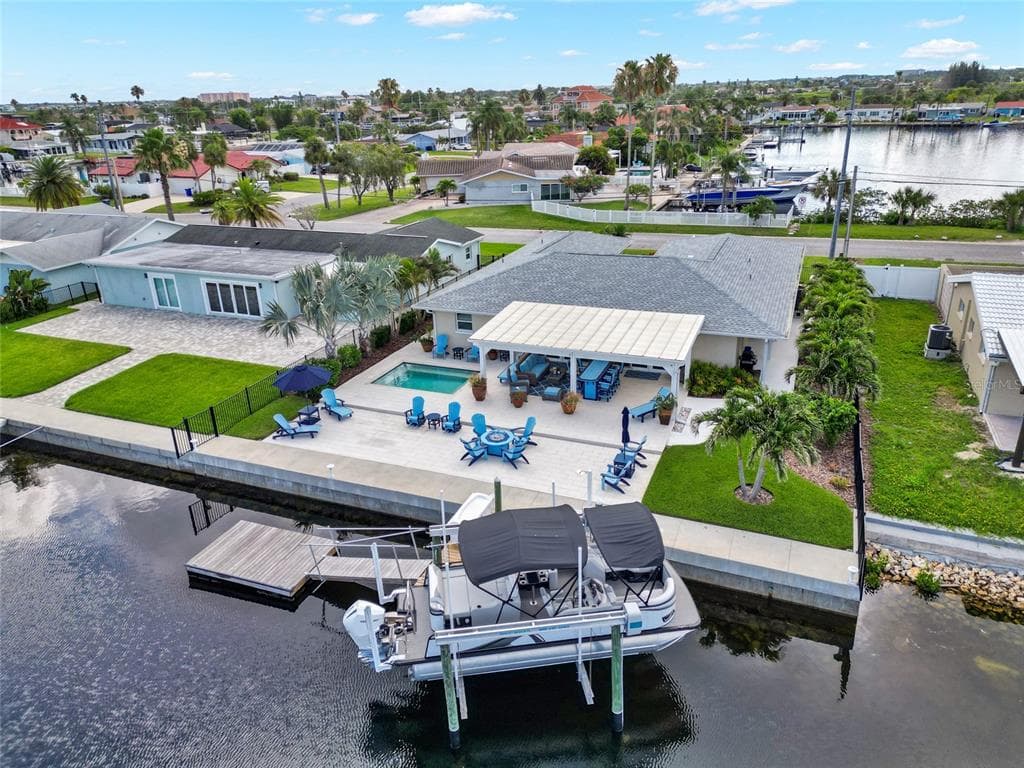 5315 BOWLINE BEND NEW PORT RICHEY, FL 34652