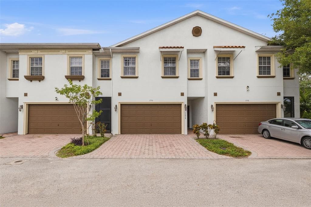 11516 BELLAMAR STREET TAMPA, FL 33637