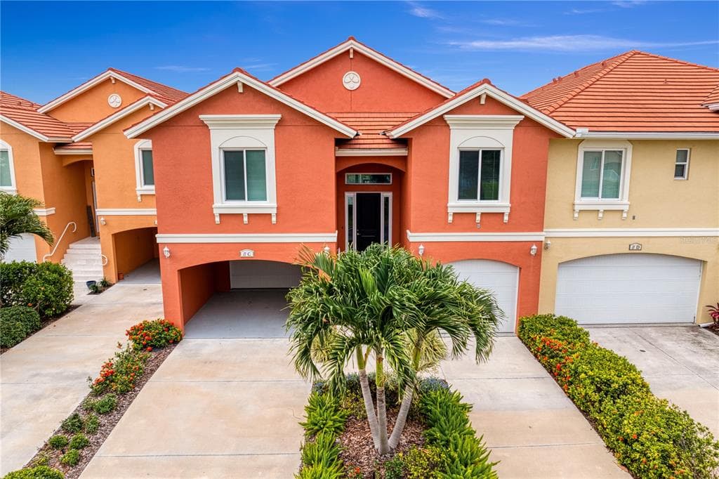 11 FRANKLIN COURT S UNIT C ST PETERSBURG, FL 33711