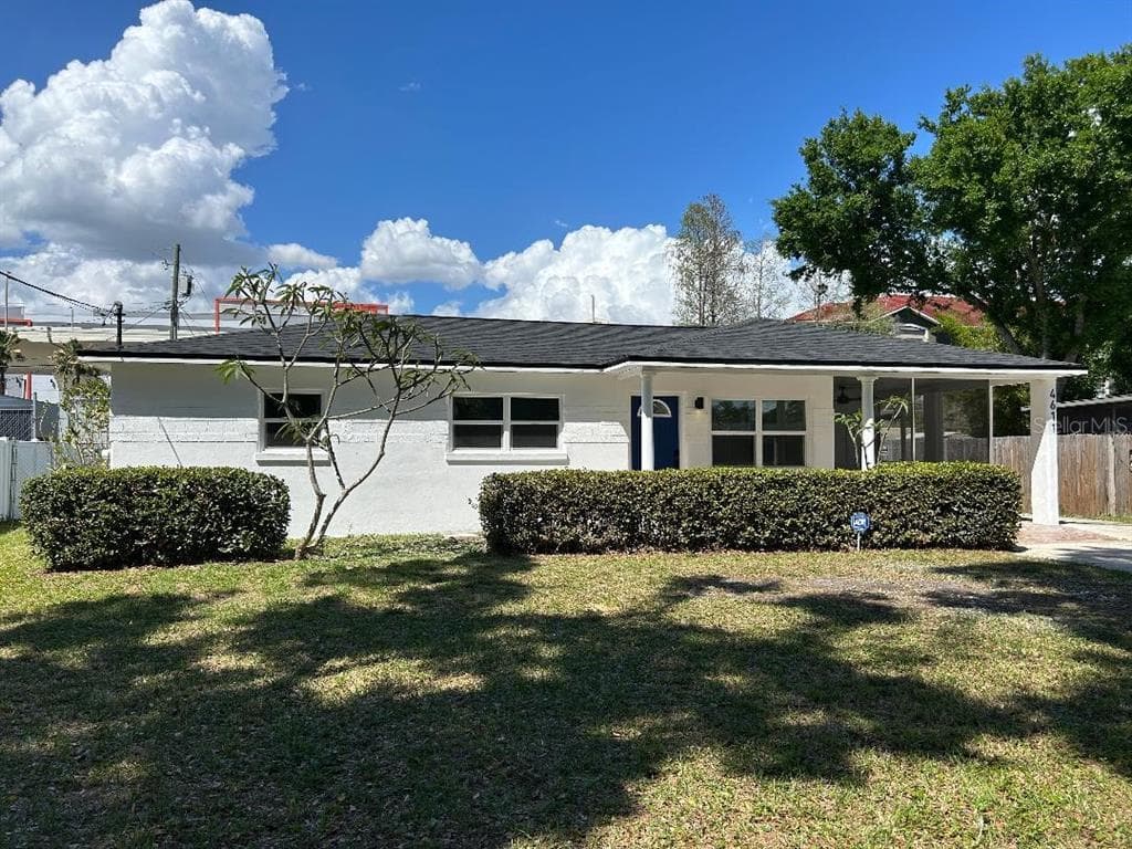 4611 W MCELROY AVENUE TAMPA, FL 33611