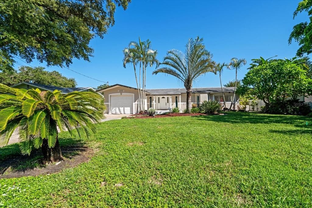 1163 60TH AVENUE S ST PETERSBURG, FL 33705