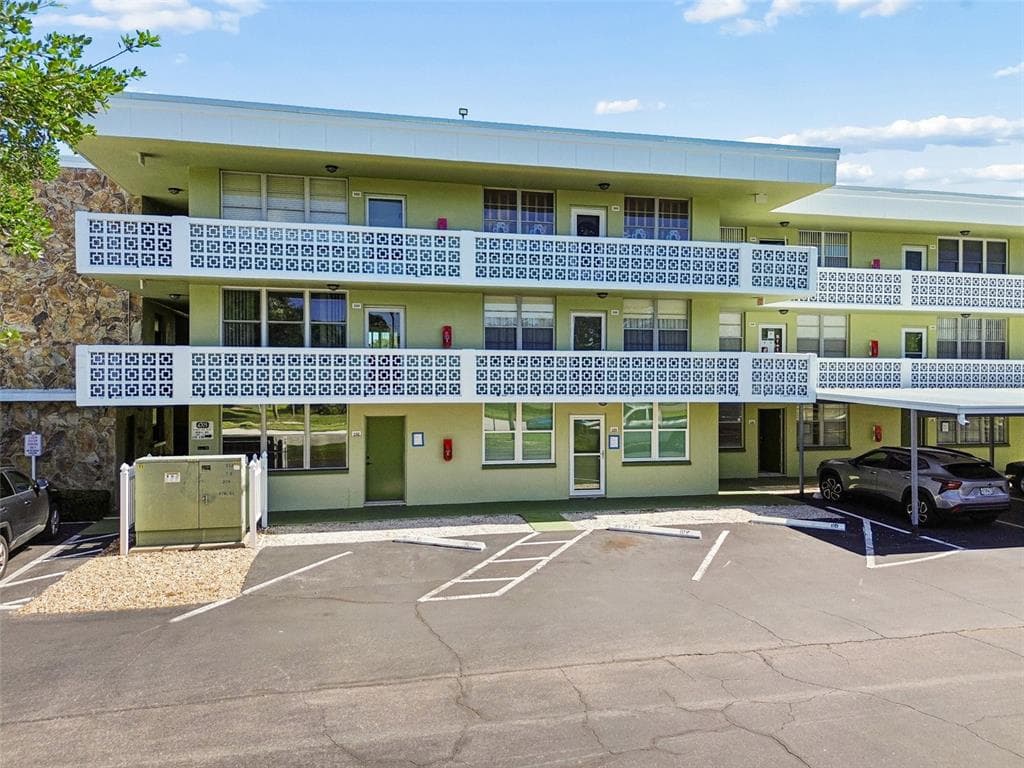 4705 1ST STREET NE UNIT 138 ST PETERSBURG, FL 33703