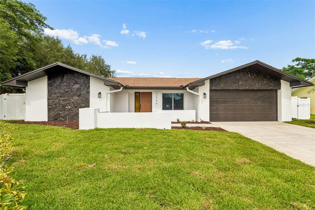3545 SNOWY EGRET COURT