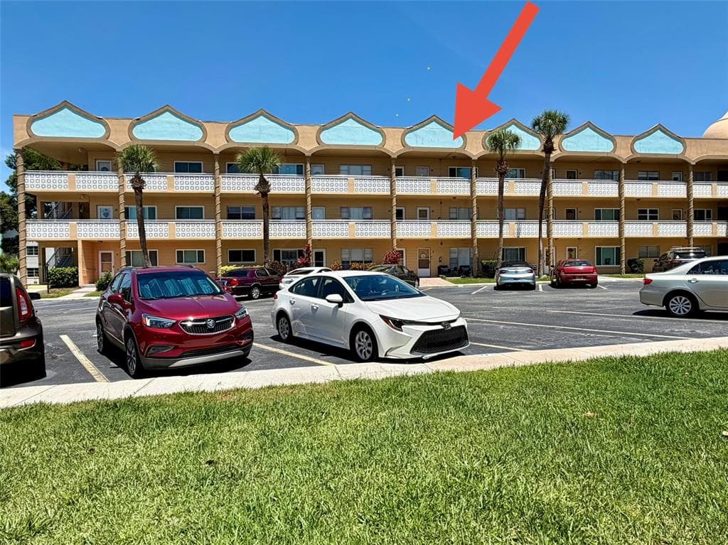 2466 ECUADORIAN WAY UNIT 64 CLEARWATER, FL 33763