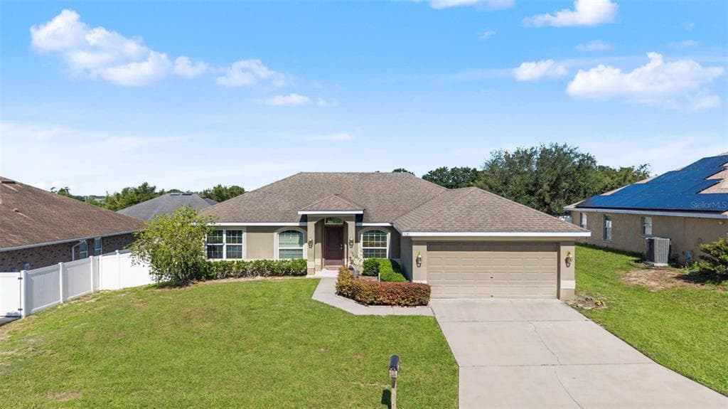 1621 DOVES VIEW CIRCLE AUBURNDALE, FL 33823