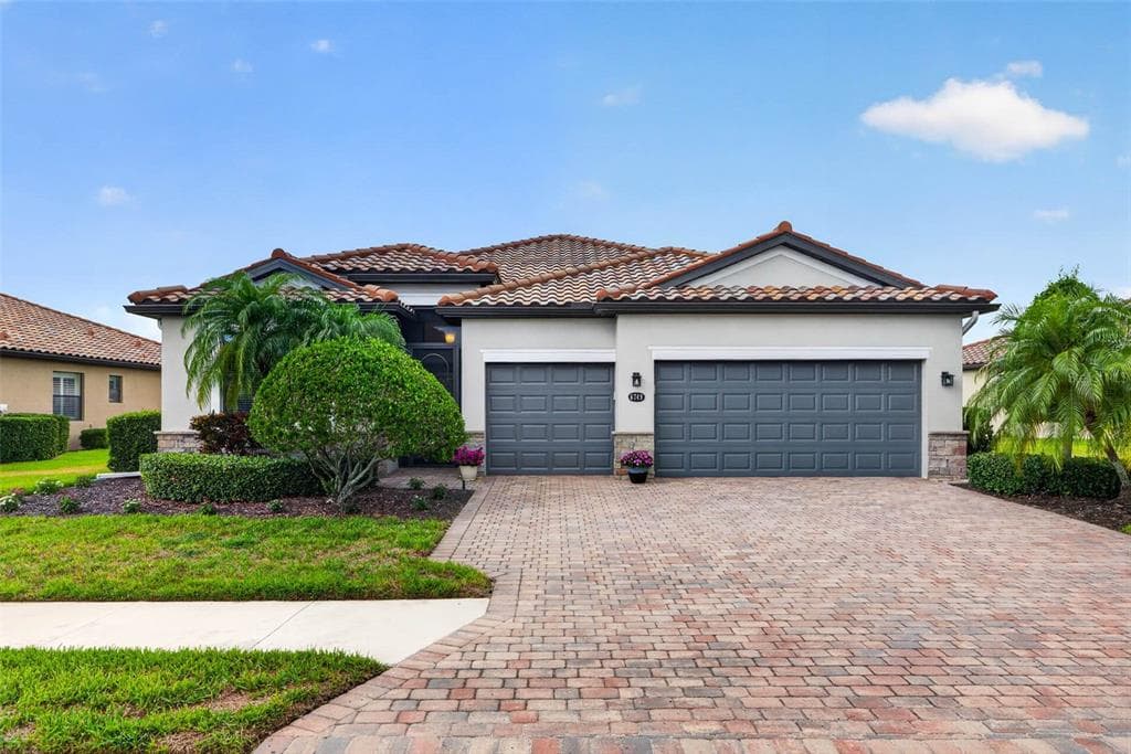 6749 WILD LAKE TERRACE BRADENTON, FL 34212