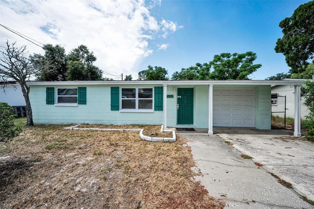 7402 COUNTRY CLUB DRIVE HUDSON, FL 34667