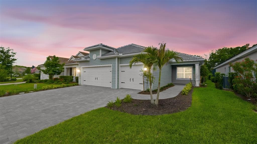 3075 HERITAGE PINES DRIVE FORT MYERS, FL 33905