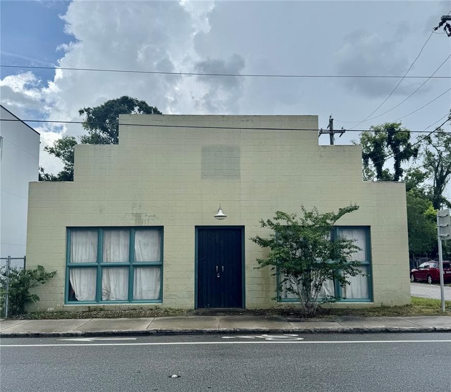 3205 N FLORIDA AVENUE