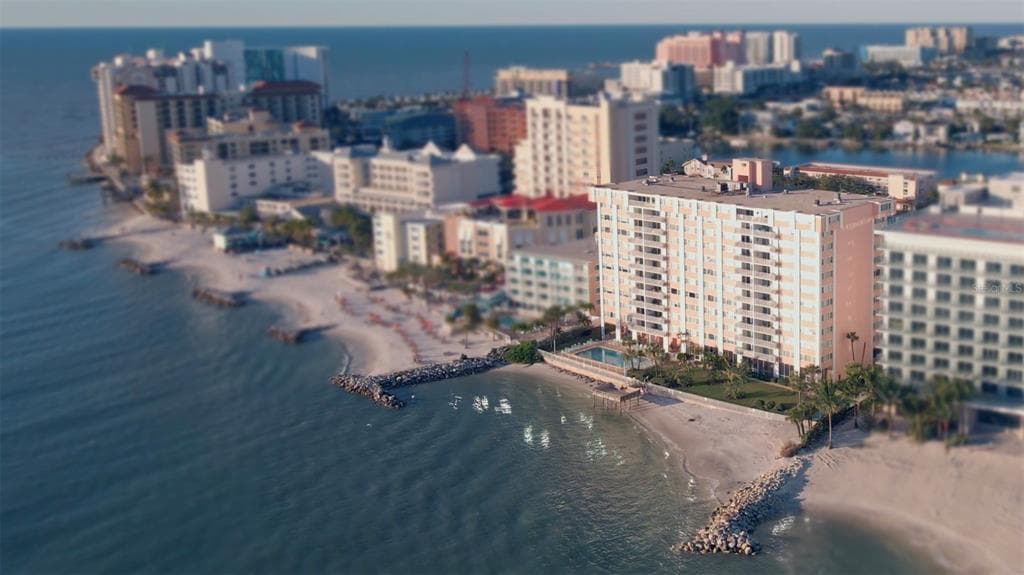 675 S GULFVIEW BOULEVARD UNIT 606 CLEARWATER BEACH, FL 33767