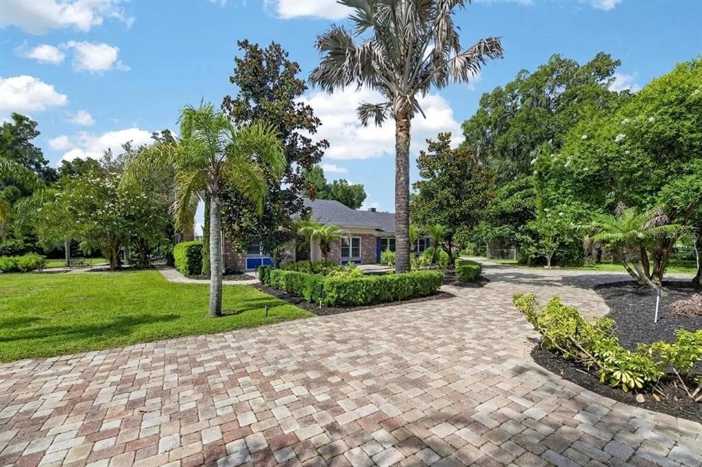 2715 LITTLE ROAD