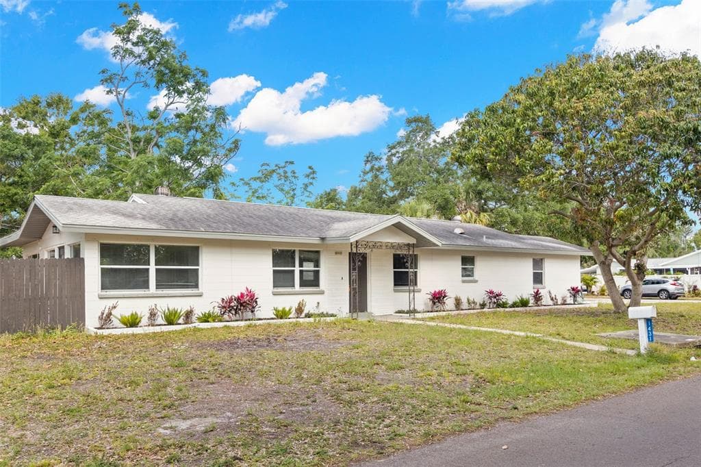 1431 57TH STREET S GULFPORT, FL 33707