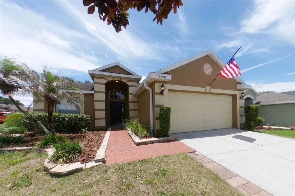 15206 MARKHAM DRIVE CLERMONT, FL 34714