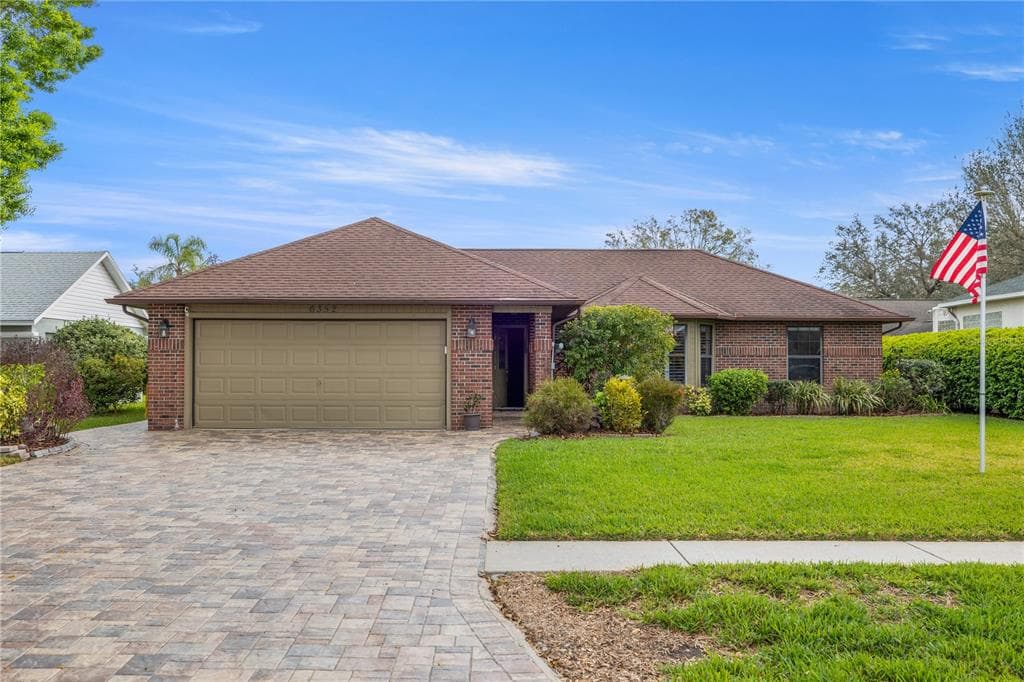 6352 HUNTINGTON DRIVE ZEPHYRHILLS, FL 33542